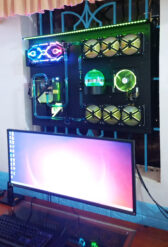 VỎ CASE MÁY TÍNH TẢN NHIỆT NƯỚC CUSTOM TREO TƯỜNG